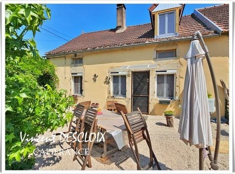 POUILLY EN AUXOIS, Bourgogne 21320