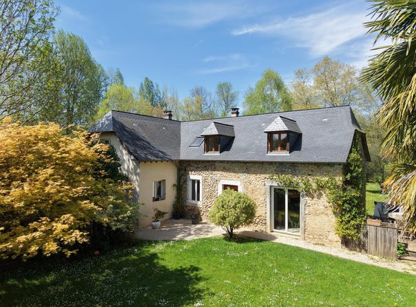 Aubertin, Aquitaine 64290