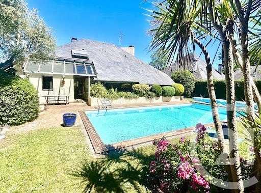 PAU, Nouvelle-Aquitaine 64000