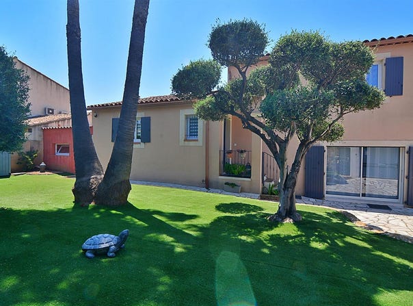 Saint-Cyr-sur-Mer, Provence-Alpes-Côte-d'Azur 83270
