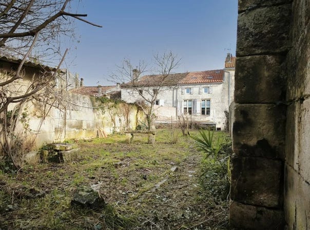 Pons, Charente-Maritime 17800