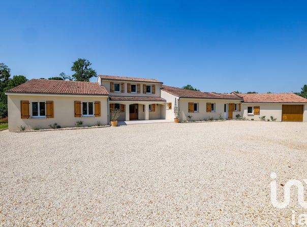 Sainte-Sévère, Nouvelle-Aquitaine 16200