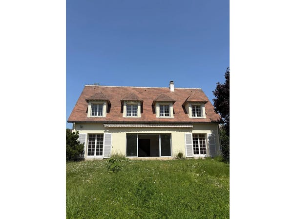 Rue Charles de Gaulle, Saint-Nom-la-Bretèche, Yvelines 78860