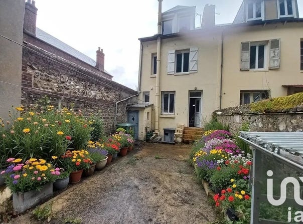 Quillebeuf-sur-Seine, Normandy 27680