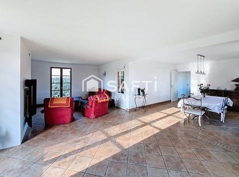 Luynes, Centre 37230