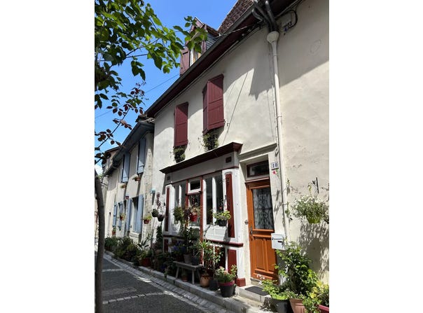 Salies-de-Béarn, Pyrénées-Atlantiques 64270