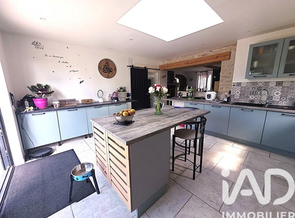 Auxon, Grand Est 10130