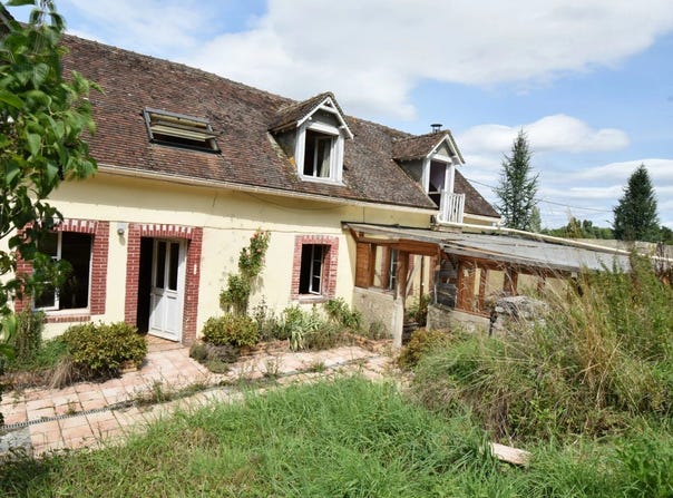 Pierres, Centre 28130