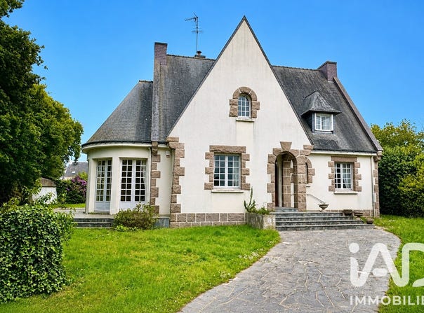 Loudéac, Brittany 22600