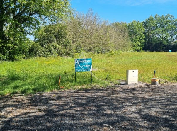 COMMEQUIERS, Pays de la Loire 85220