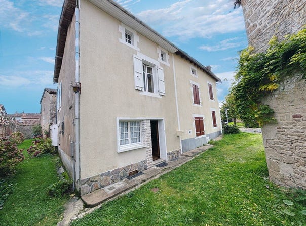 BENEST, Nouvelle-Aquitaine 16350