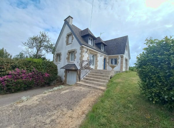 Neulliac, Brittany 56300