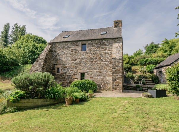 HENVIC, Brittany 29670