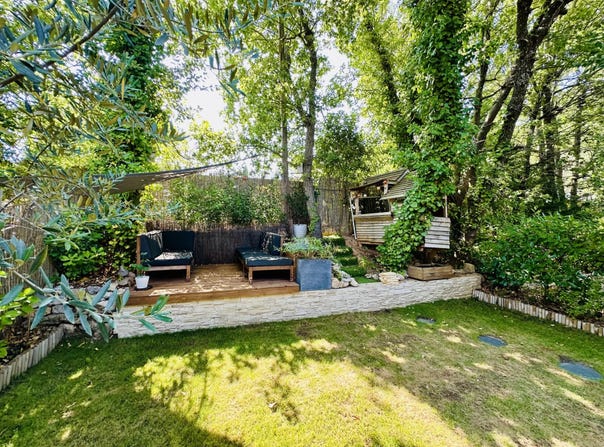 153 Avenue de la Bégude, Rousset, Bouches-du-Rhône 13790