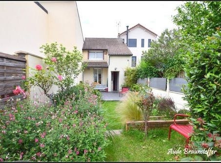 SURESNES, Île-de-France 92150