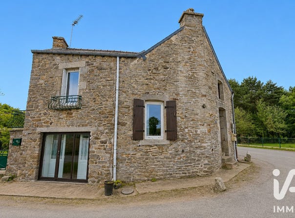 Limerzel, Brittany 56220