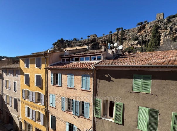 Cotignac, Provence-Alpes-Côte-d'Azur 83570