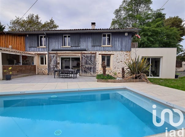 Salles, Nouvelle-Aquitaine 33770