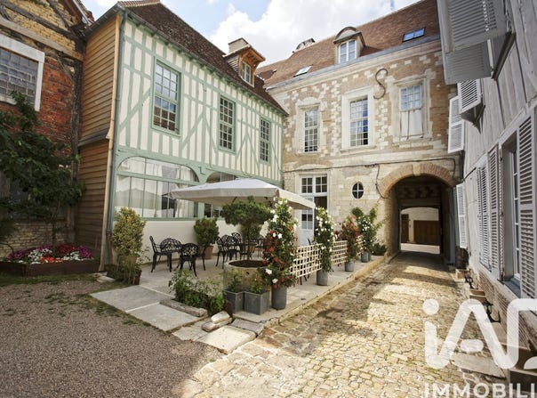 Troyes, Champagne-Ardennes 10000