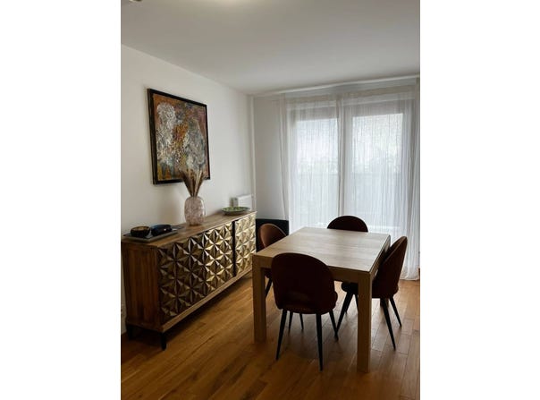 MONTREUIL, Île-de-France 93100