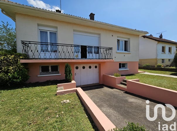 Chaumont, Grand Est 52000