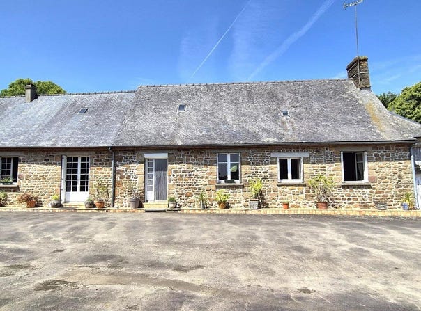 Levaré, Pays-de-la-Loire 53120