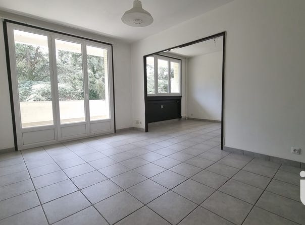 Saint-Étienne, Auvergne-Rhône-Alpes 42100