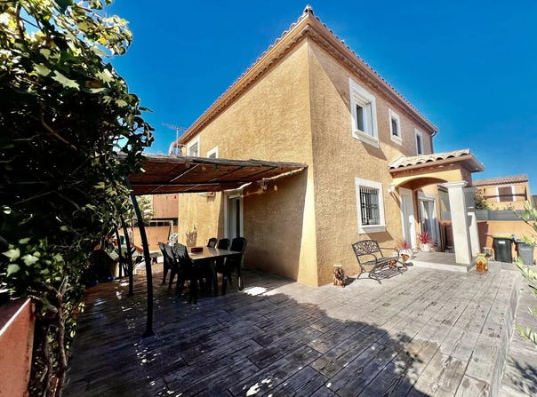 Saint-Gilles, Gard 30800