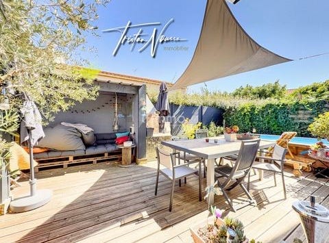 rue Charles Perrault, Saint Cyprien, Languedoc-Roussillon 66750