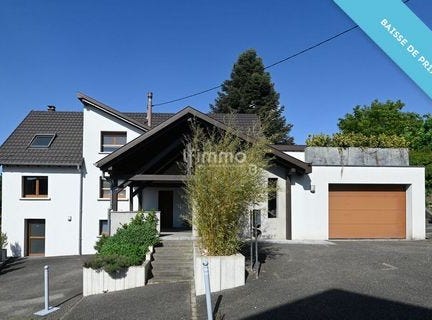 Rue de Haslach, Cosswiller, Alsace 67310