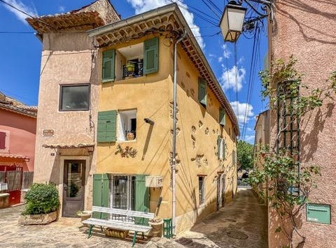 CARPENTRAS, Provence-Alpes-Côte d'Azur 84200