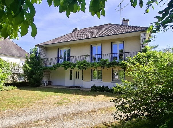 Dixmont, Bourgogne-Franche-Comté 89500