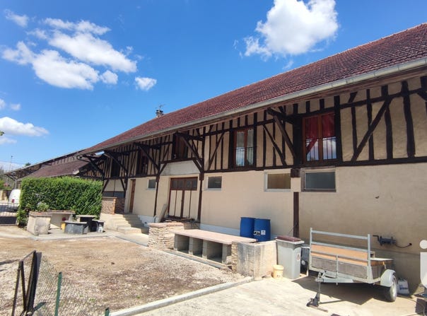 Bar-sur-Seine, Grand Est 10110