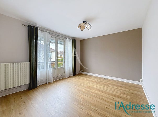 LAVAL, Pays de la Loire 53000