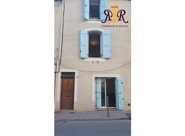La Tour-d'Aigues, Provence-Alpes-Côte-d'Azur 84240