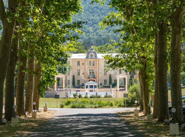 Montbrun-les-Bains, Drôme 26570