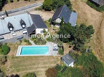 Caro, Bretagne 56140