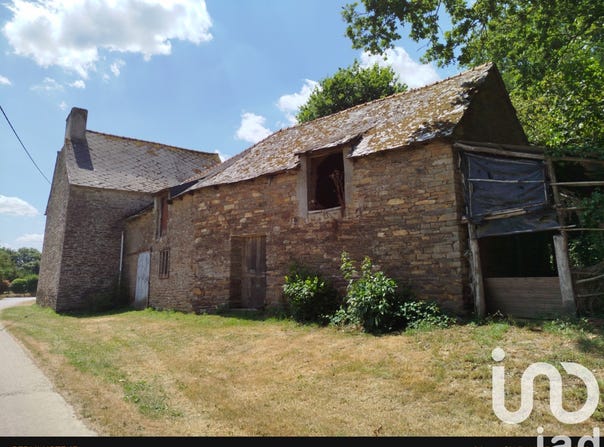 Mauron, Brittany 56430