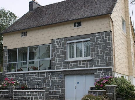 Uzel, Brittany 22460