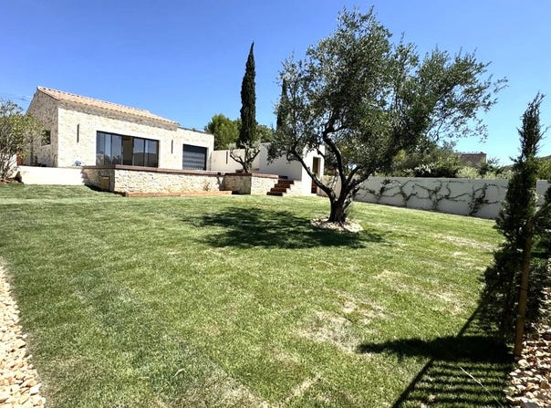Sanilhac-Sagriès, Occitanie 30700