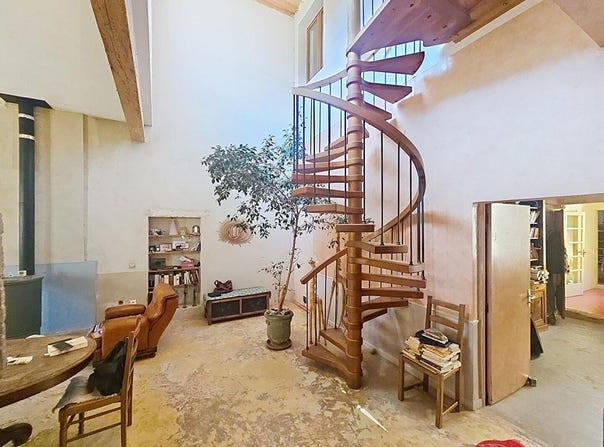 Aramon, Languedoc-Roussillon 30390