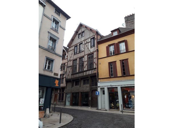 TROYES, Grand Est 10000
