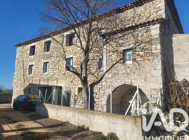 Lussan, Occitanie 30580
