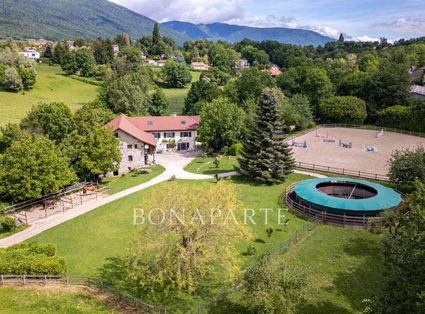 Saint-Genis-Pouilly, Rhône-Alpes 01630