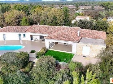 Saint-Maximin-La-Sainte-Baume, Provence-Alpes-Côte d'Azur 83470