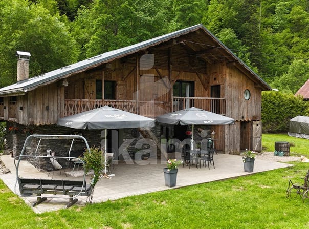 Villard-sur-Doron, Savoie 73270