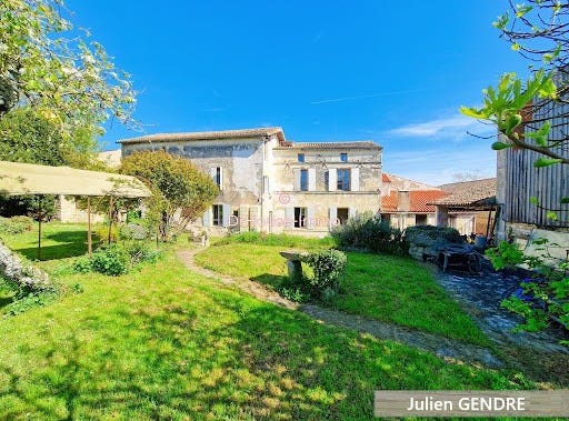 salles, Nouvelle-Aquitaine 79800