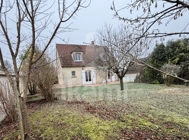 Champlay, Yonne 89300