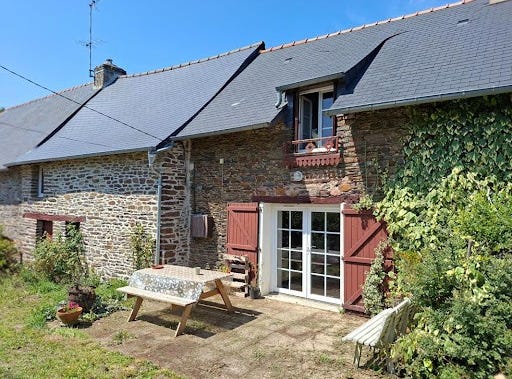 Mauron, Brittany 56430