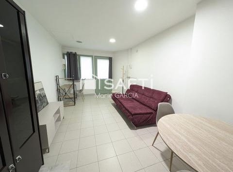 Nimes, Languedoc-Roussillon 30900